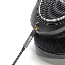 Voarmaks HD560S with 24k gold-plated connector ensures reliable connections