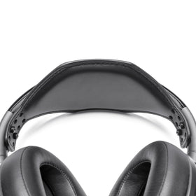 Voarmaks lightweight durable stitching detail supports long-lasting wear