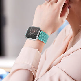 Demonstration of easy install and removal on a Versa watch with Vodtian band.