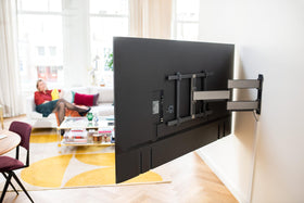 Vogel's TVM 5845 full-motion arms provide wide viewing angles up to 180°.