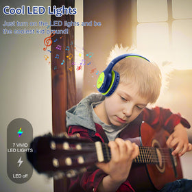 Voopwink adjustable and foldable design fits kids and travelers.