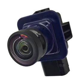 Vrasly rear-view camera assembly offers clear reversing guidance.