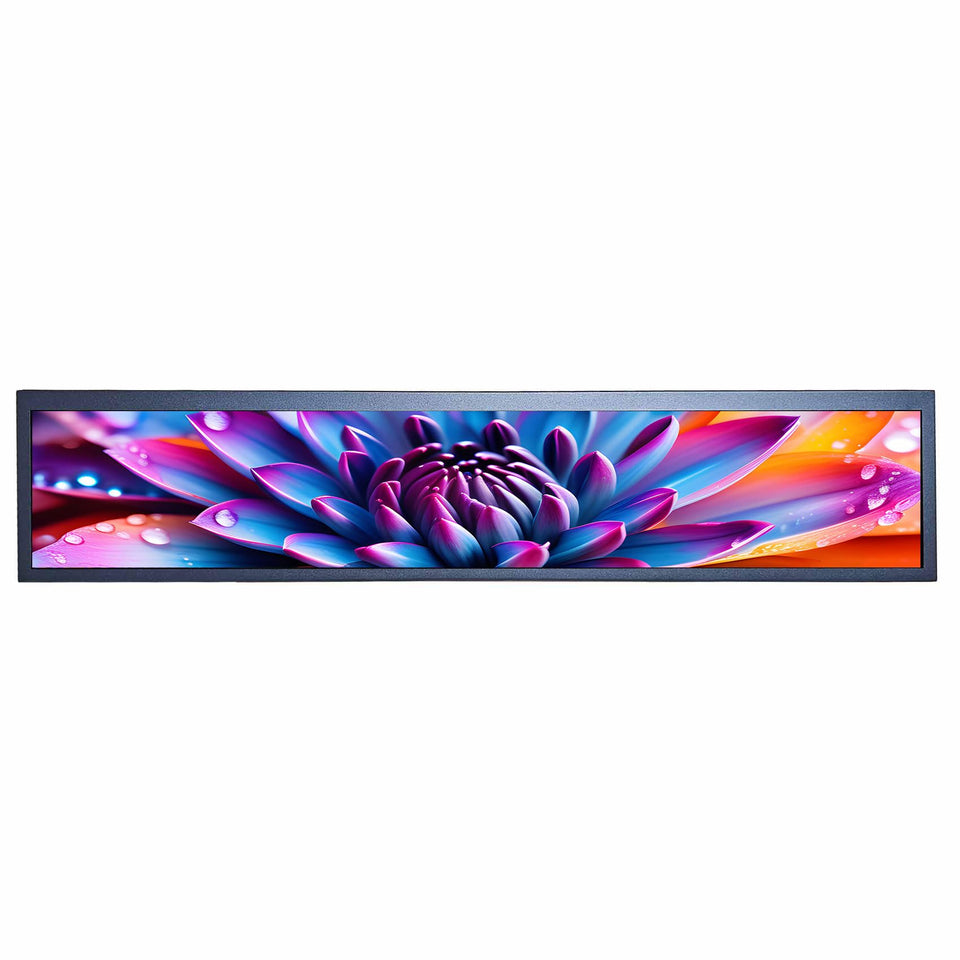 VSDISPLAY 24inch stretched-bar LCD displaying high-impact ads for storefronts.