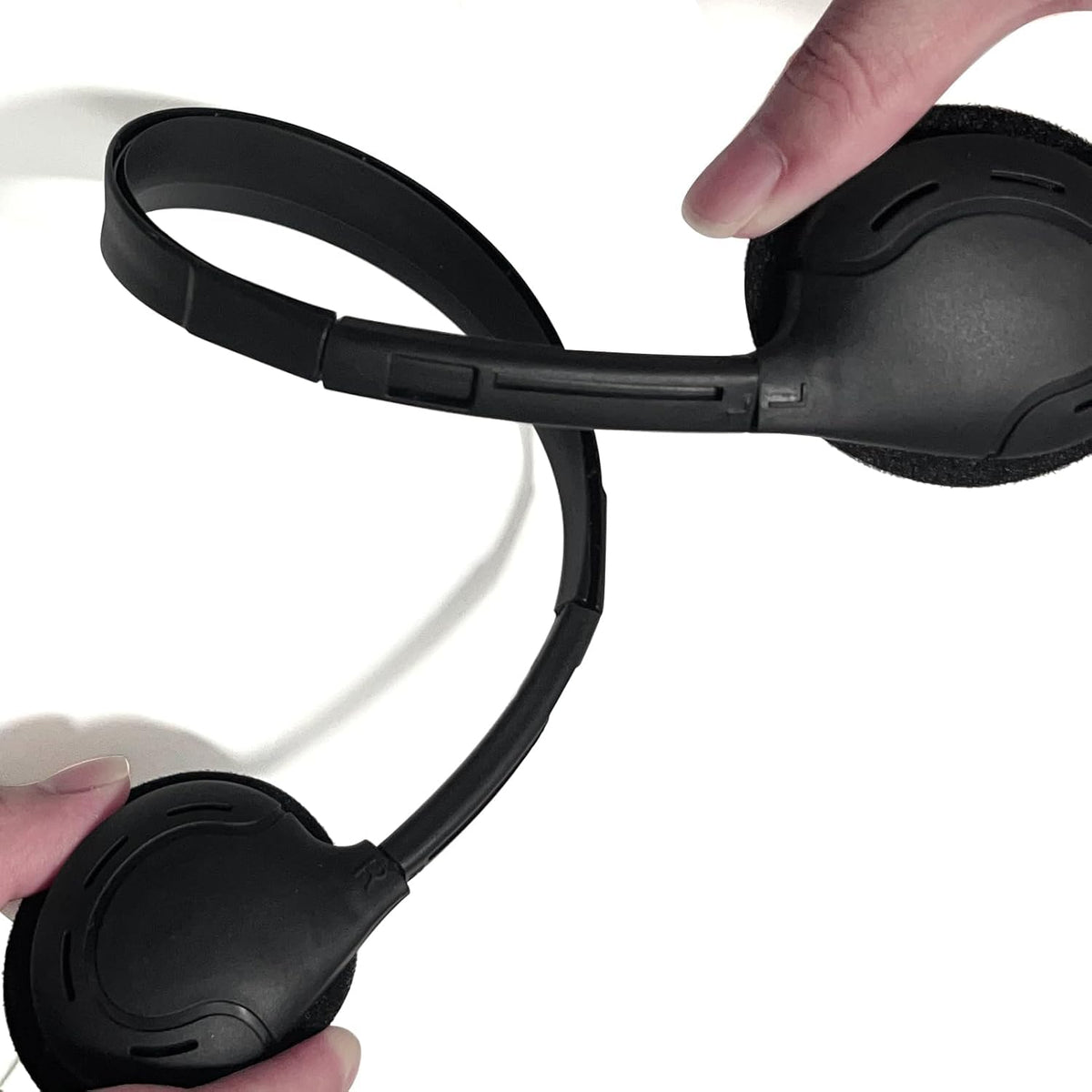 WAHUWAY individually packaged headphones simplify bulk distribution in schools