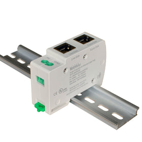 WatchfulEyE WTH-SG/RJ45-E on a DIN rail guarding gigabit PoE links