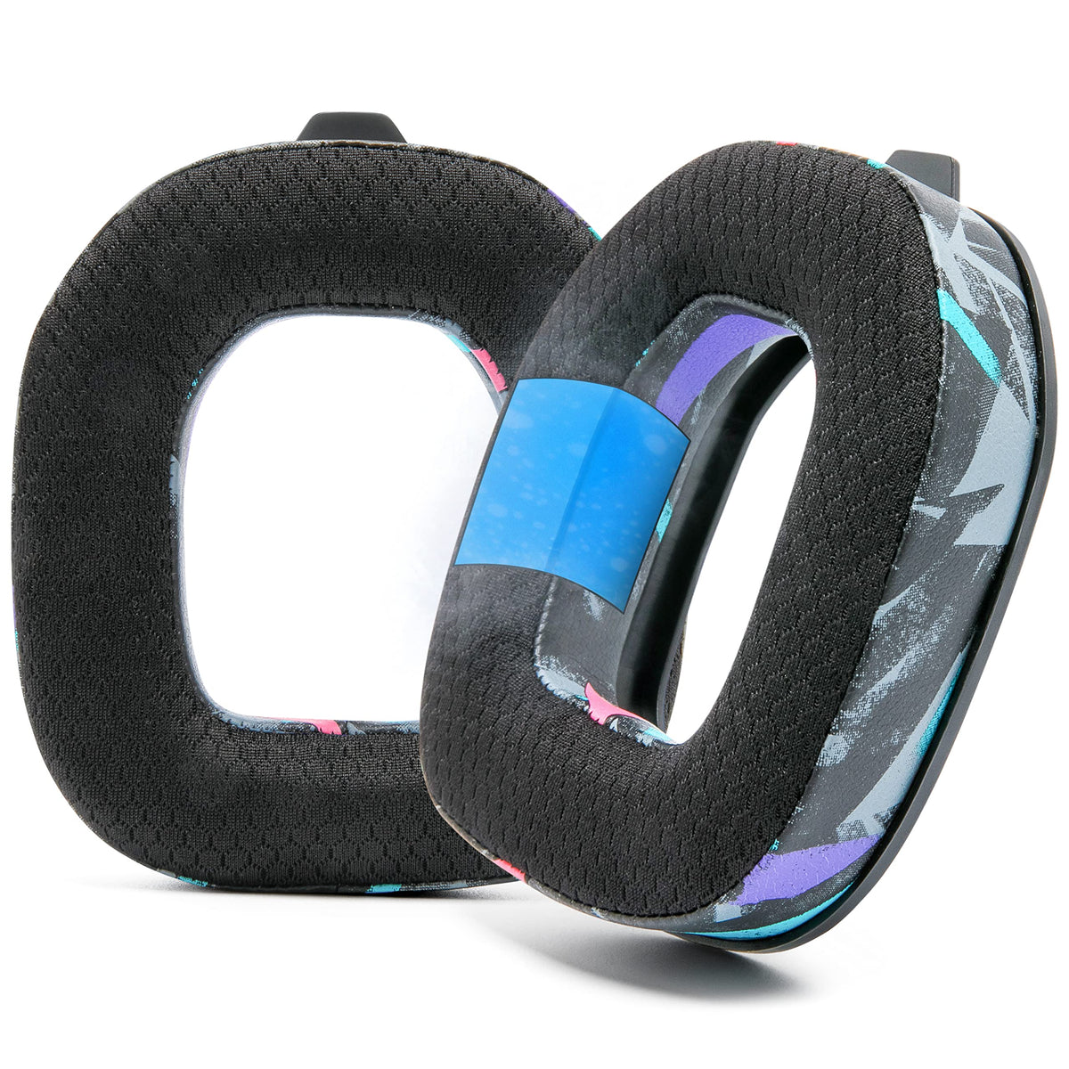 WC FreeZe A50 front view showing replacement earpads and packaging benefits cooling