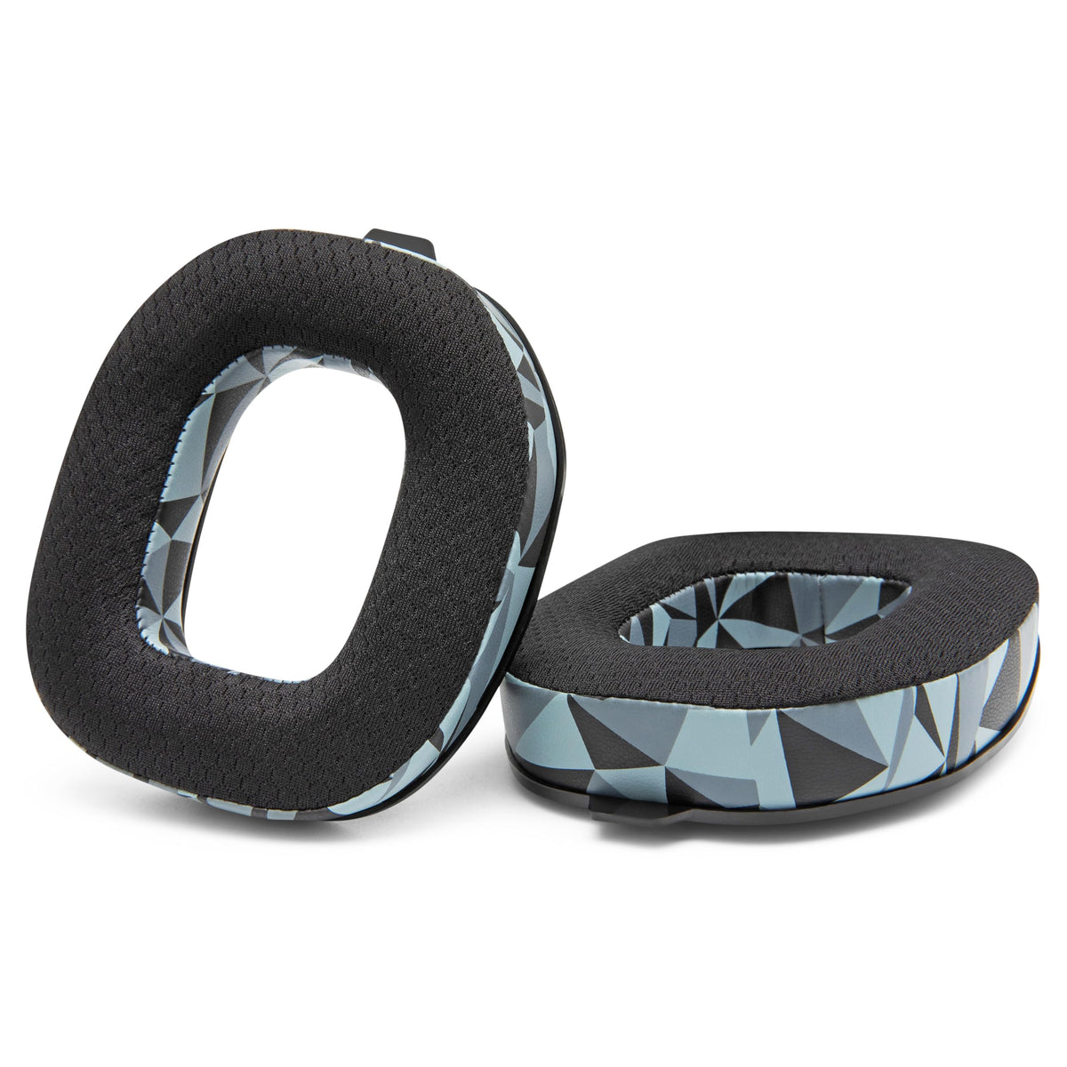 WC Freeze A50 in use at gaming desk boosting comfort during play