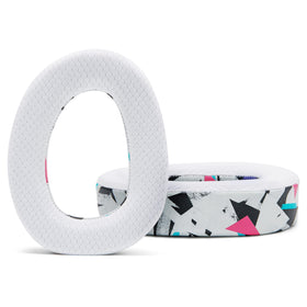 Memory foam and cooling gel enhance comfort and isolation.