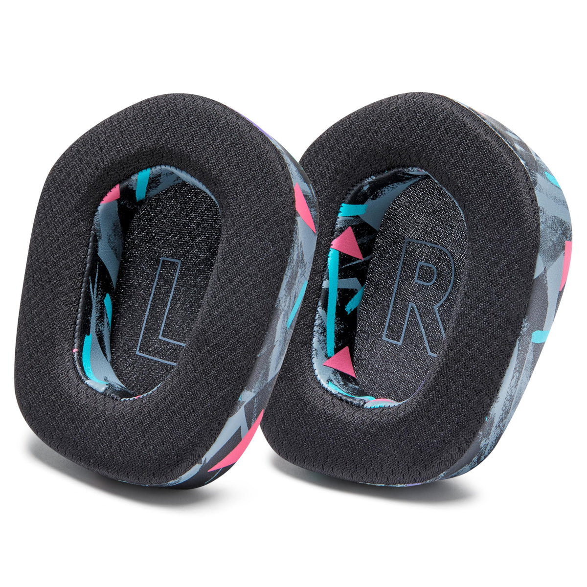 WC FreeZe G733 marathon-ready pads invite extended gaming without overheating