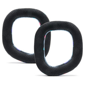 WC FreeZe HS80 ear pads in use during gaming