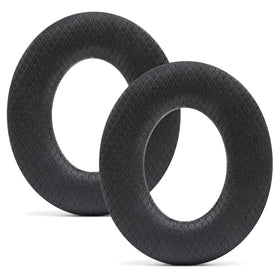 Box and packaging of WC FreeZe Momentum 4 earpads emphasizing durability