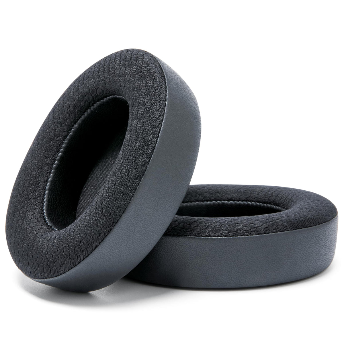 WC Freeze Studio stitched seams reinforce durability for daily use.