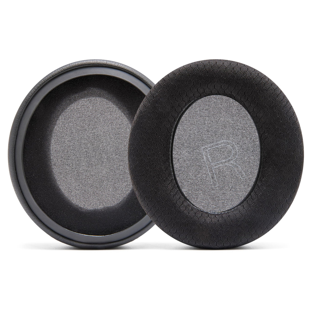 WC FreeZe Xbox Wireless compatibility-focused design ensures a precise fit on the headset