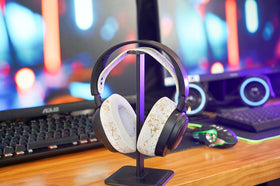 WC HeadbandZ Arctis Nova installation highlights quick, tool-free headband swap.