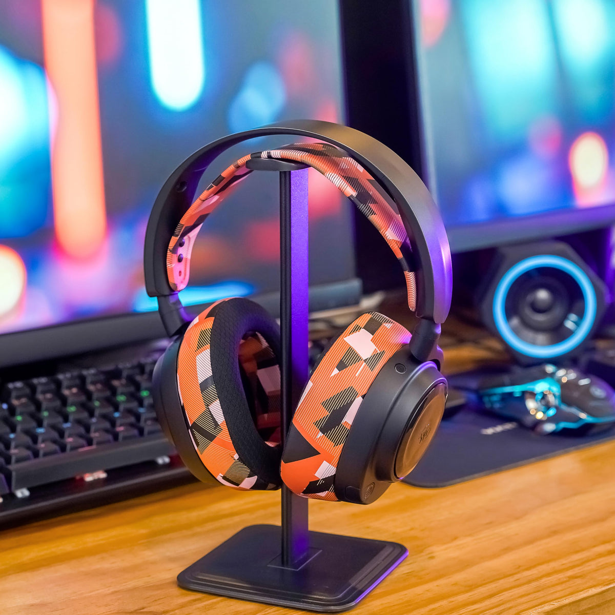 WC HeadbandZ Arctis Nova orange prism compatibility chart clearly shows model coverage