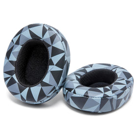 WC lifestyle shot of user wearing Geo Grey pads for all-day comfort