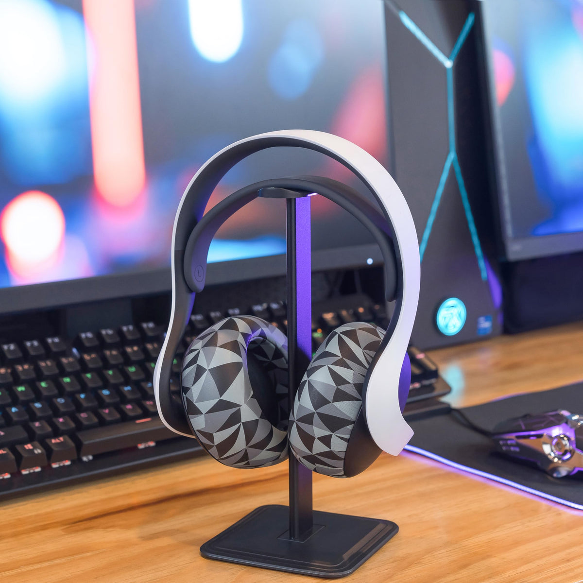 WC PadZ Pulse Elite memory foam earpads enhance isolation during gameplay
