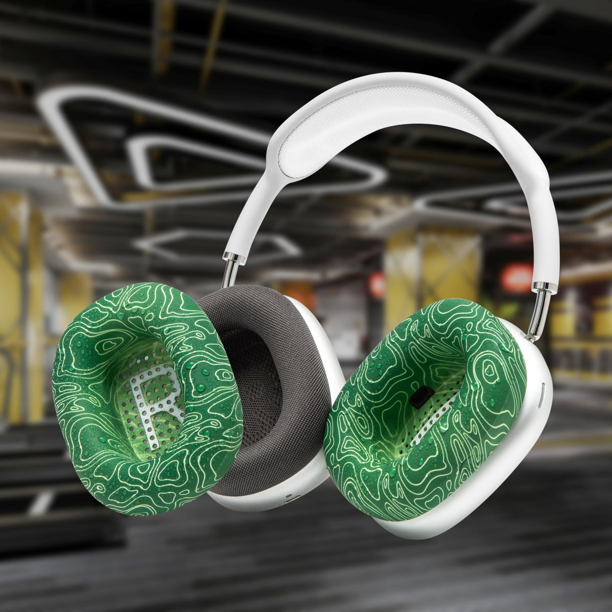 Moisture barrier of WC SweatZ Max Emerald Tide keeps earpads dry