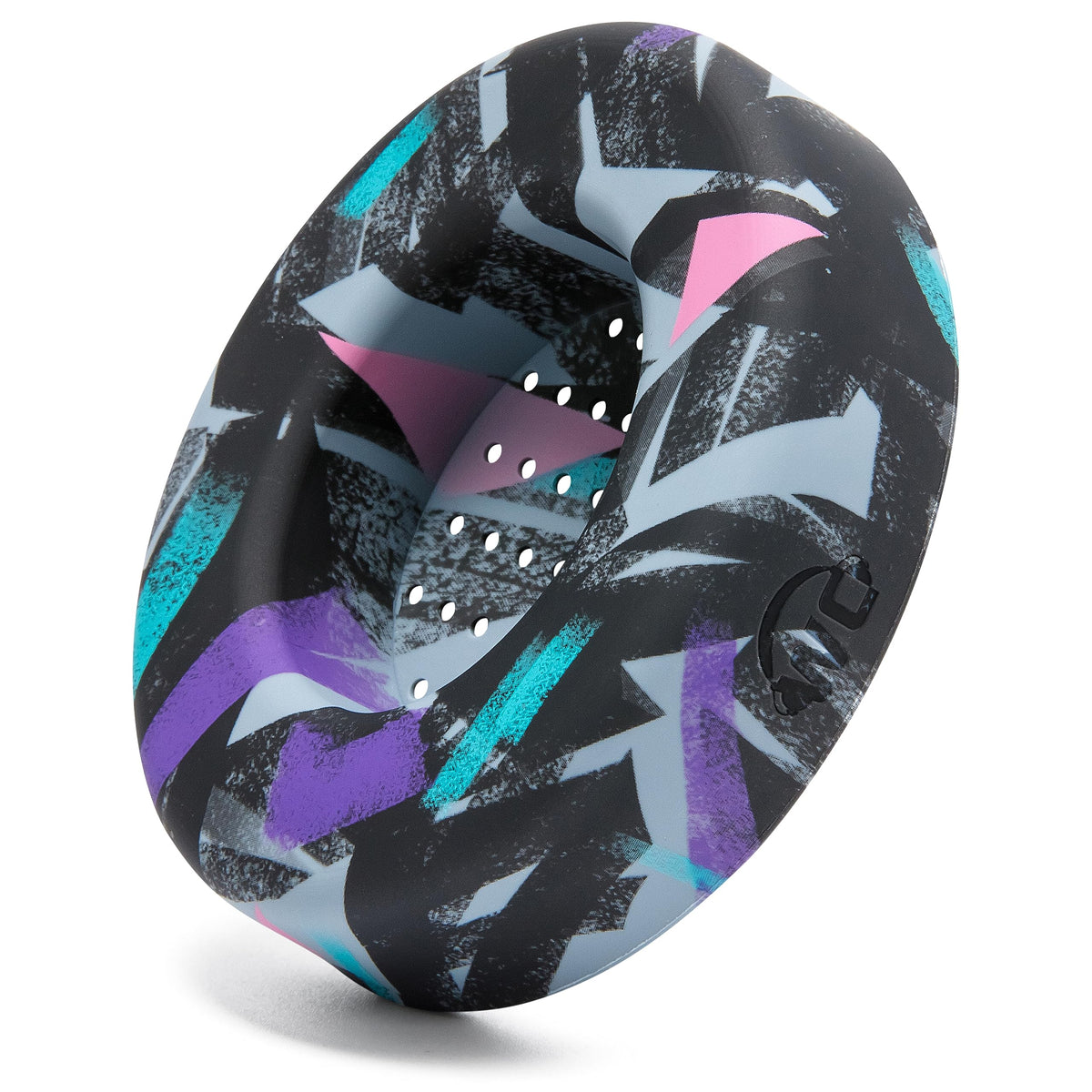 WC SweatZ Studio 90's black color complements Beats headphones
