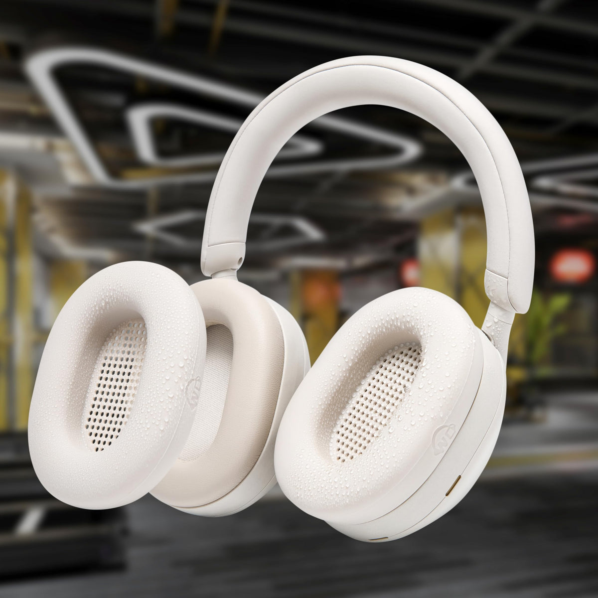 WC SweatZ XM5 ideal for workouts, travel, and hot days.