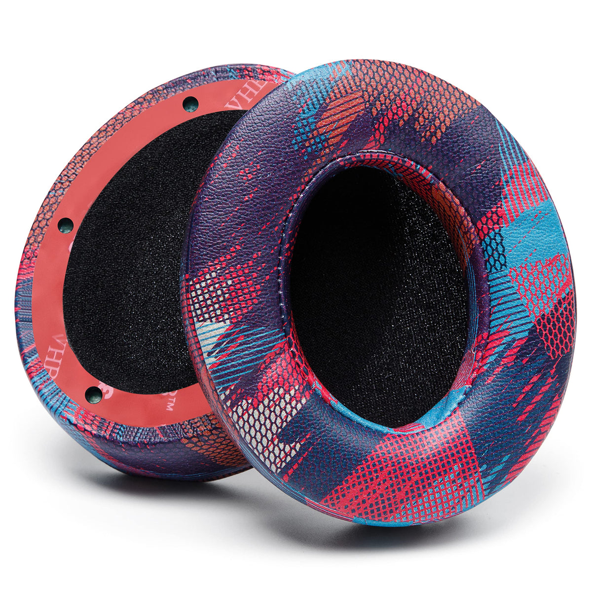 WC Wicked Cushions ready for wired or wireless Beats Studio use