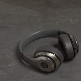 Memory foam detail improves long-wearing comfort for Beats Studio ear pads