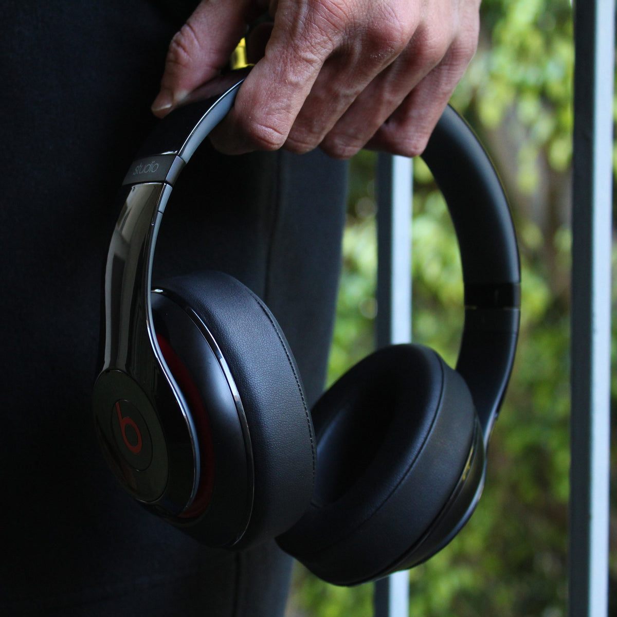 WC Wicked Cushions stitching detail shows durability on Beats Studio 2/3 pads