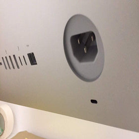 WESAPPINC 6 ft iMac power cord enables easy under-desk routing.