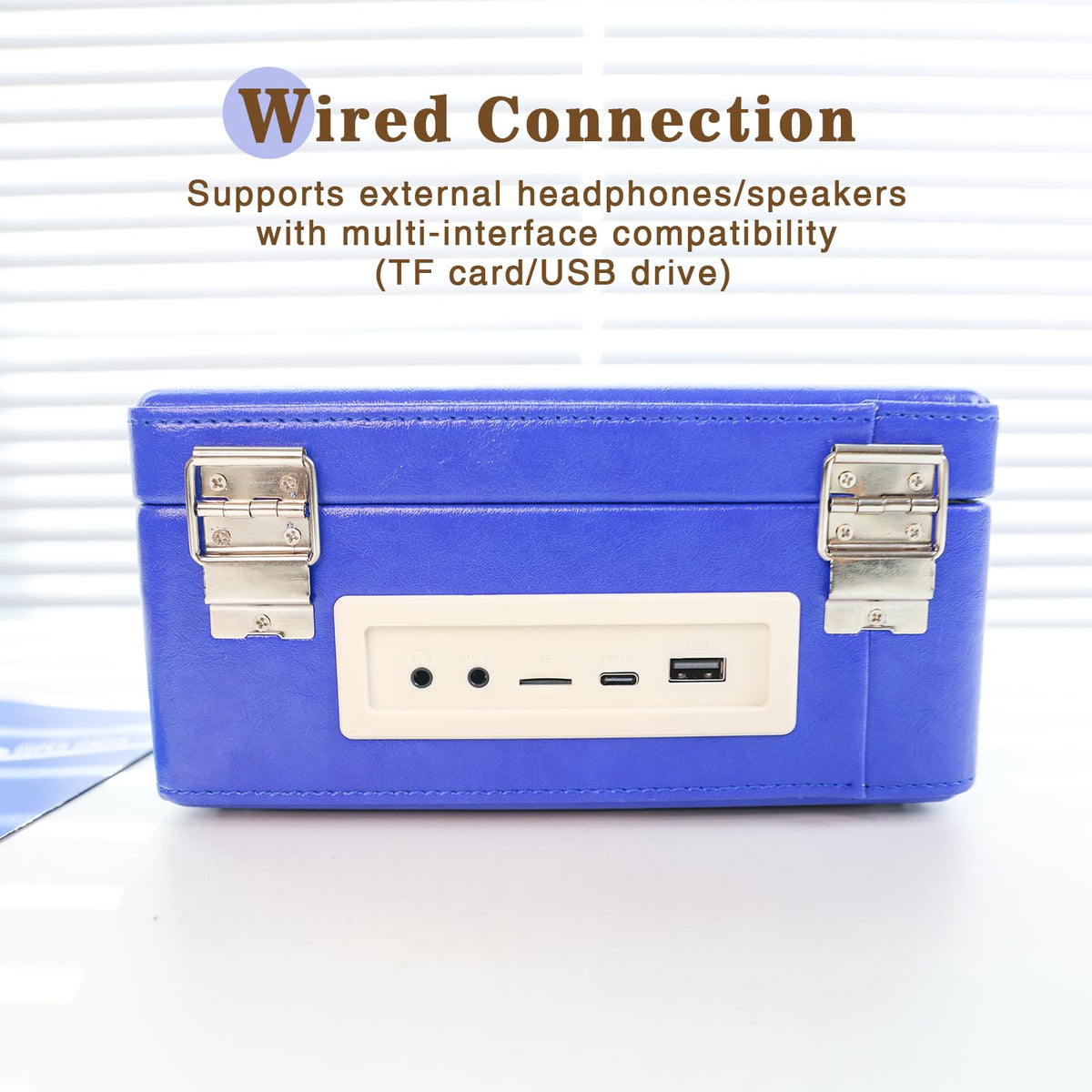 WhatPlus portable CD player displays 2000mAh battery icon and USB-C charging.