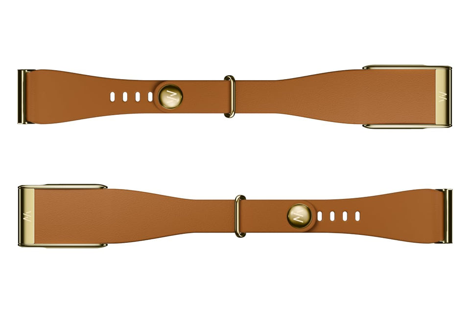 WHOOP MG LeatherLuxe band close-up texture highlights premium Italian leather.