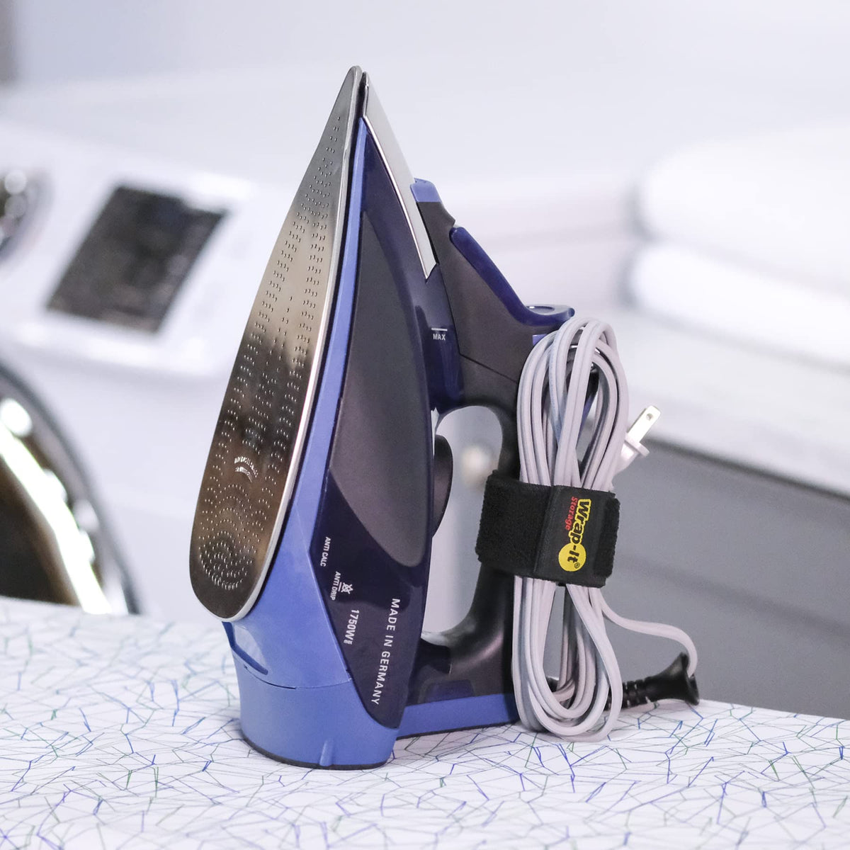 Close-up of Wrap-It Selfie Straps elastic hook-loop for secure cable management