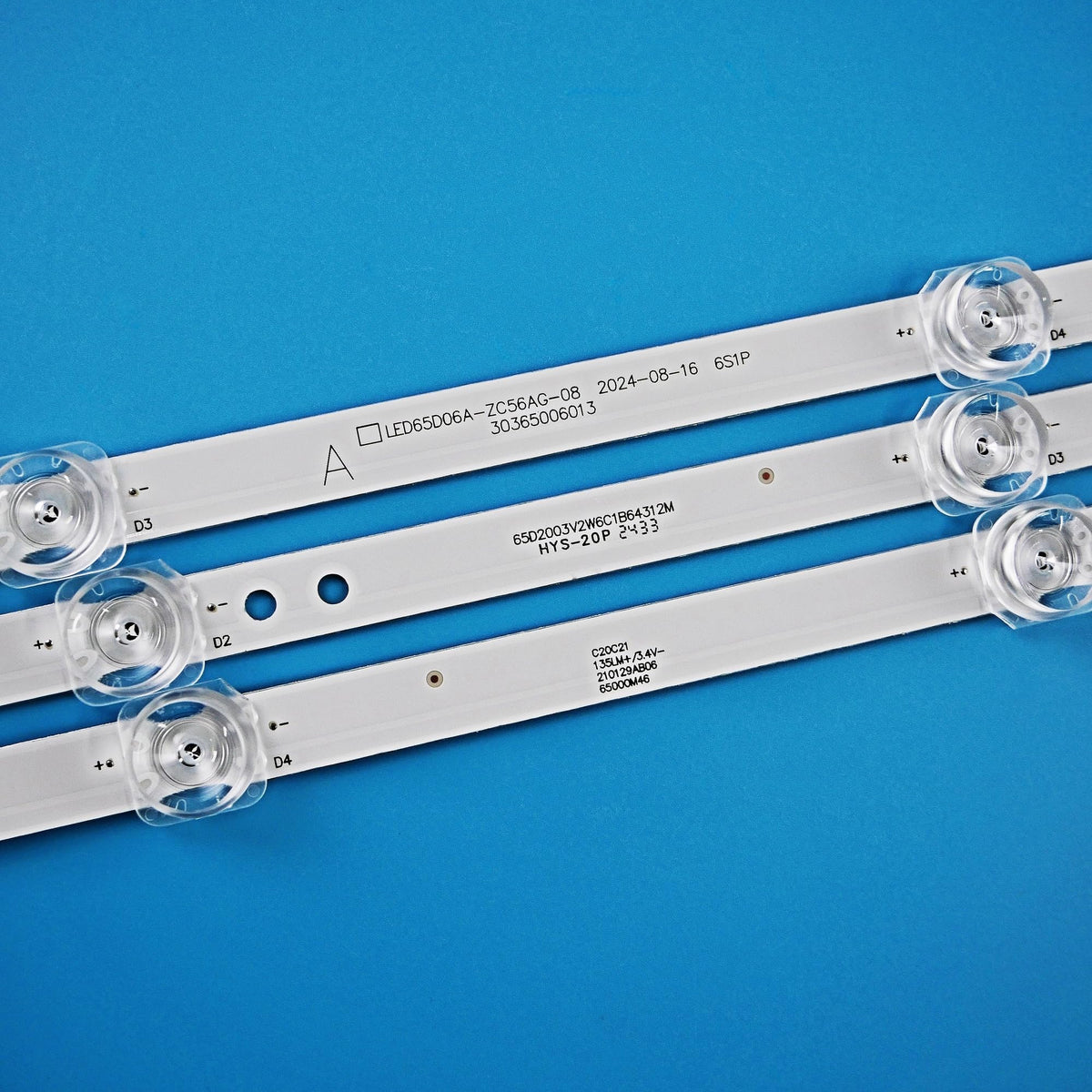 XIMAIACC close-up of LED array on strip showing even diodes and improved uniform illumination