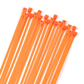 XINGO 100pcs cable zip ties for heavy-duty binding indoors and outdoors.
