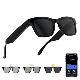 XOOMEER AI Glasses translation lens enabling real-time multilingual understanding.