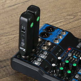 Xvive P3 closeup on label and DAC indicating 16-bit 48kHz clarity benefit