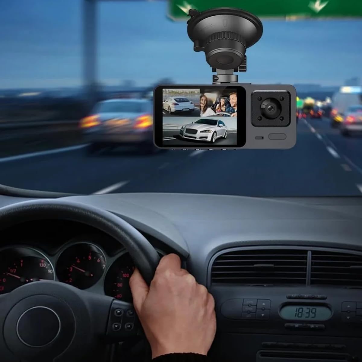 X W EI UNION dash night vision enhances low-light recording and license plate readability