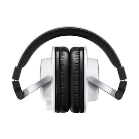 Yamaha HPH-MT5W ultra-light 250 g build reduces fatigue during long sessions.