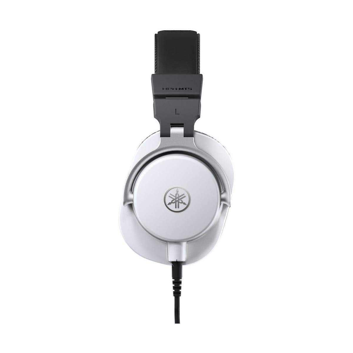 Yamaha HPH-MT5W white finish complements studio setups and personal listening.