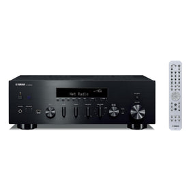Yamaha R-N600A front panel with USB input for high-resolution playback