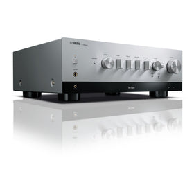 Yamaha R-N800A front view in silver with a compact design for easy placement
