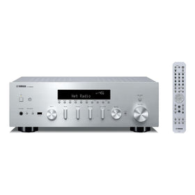 Yamaha R-N600A front panel with controls for effortless stereo playback.