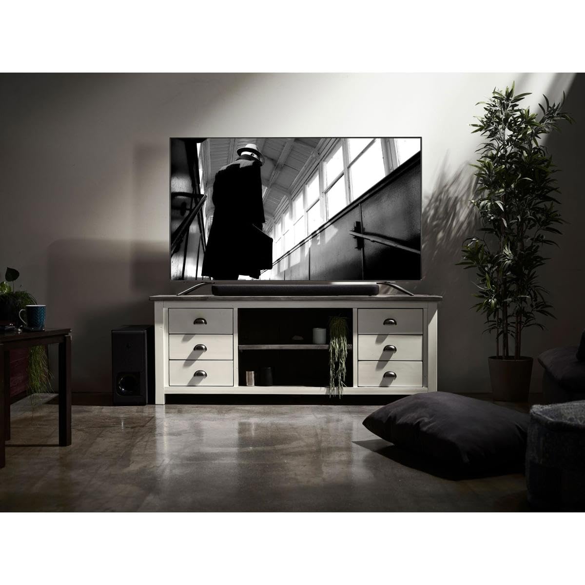 Yamaha YAS-209BL sound bar side view highlighting compact height for shelf placement.