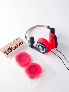 YAXI Porta Pro earpads red in-use angle for even clamp distribution.
