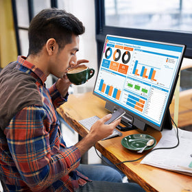Ygretyrjh desk setup image highlights second-screen productivity with clear color and motion.
