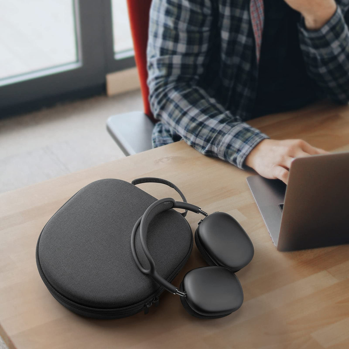 Yinke in backpack lifestyle shot illustrating travel-ready protection