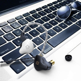 YINYOO KS1 value-packed set includes ear tips, spare earpieces, and a warranty for peace of mind.