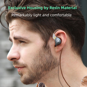 YINYOO KZ-ZST in‑ear fit, snug seal for comfortable listening.