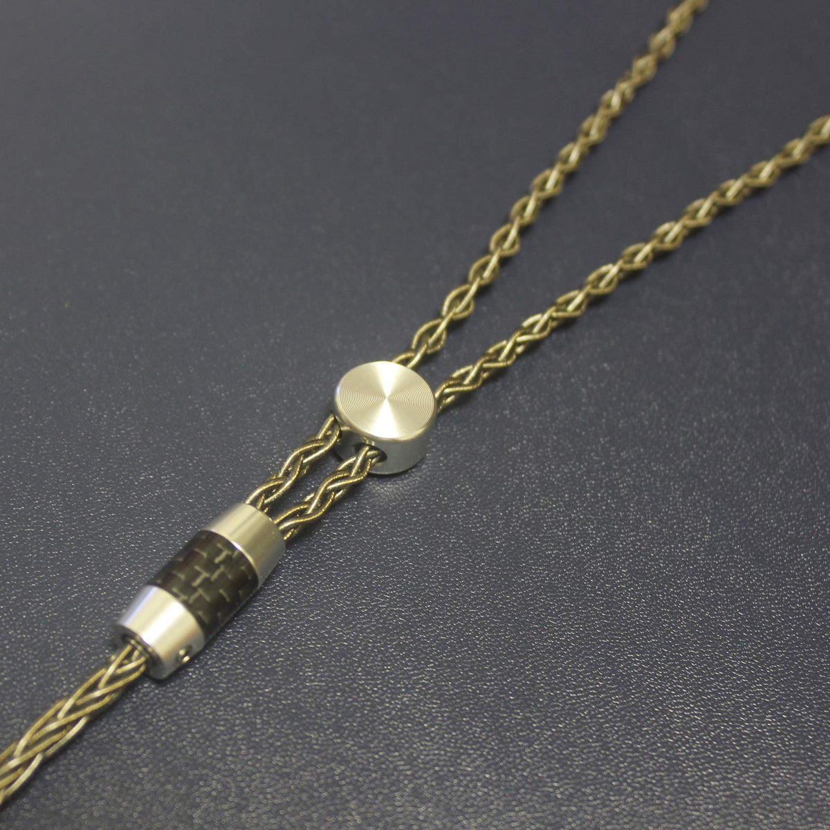 Youkamoo durable braided design reduces snags during daily handling.