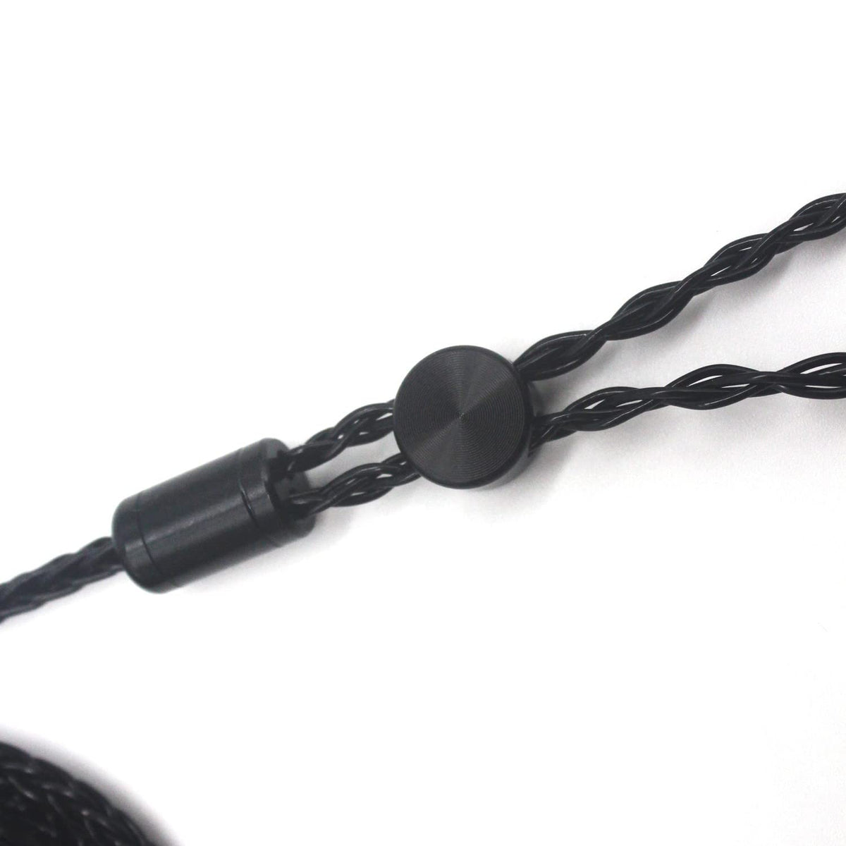 Youkamoo strain relief detail illustrating reinforced connector longevity