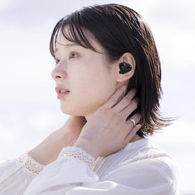 Yunseity black earbuds pair beautifully with outfits